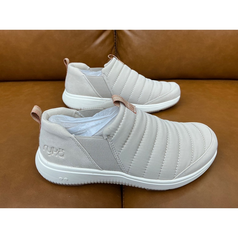 Ryka Pursuit Slip-On Womens 6.5W Terra Taupe Quilted Walking Shoes